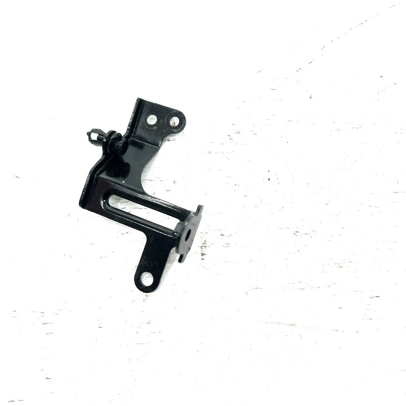 05 Honda Foreman 500 TRX500FE 4x4 OEM Right Oil Cooler Mount 15610-HP0-A00 AH90