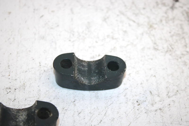 1992 Yamaha Waverunner Oem Upper Handlebar Clamp Pair EU0-23814-01-00 JY10