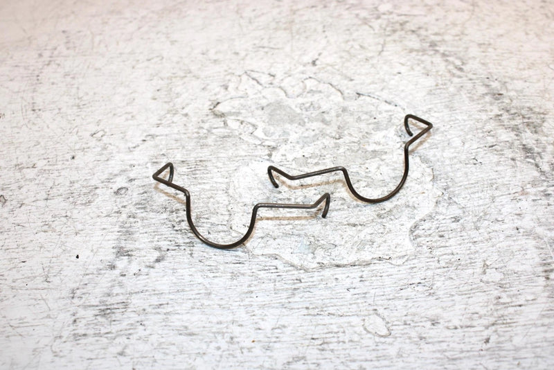 1996 Ski-doo Mxz 440 Oem Valve Cap Spring Clip Pair 420838083 SS13