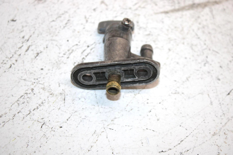 90 Yamaha Exciter Oem Petcock 84M-1249A-00-00 SY3