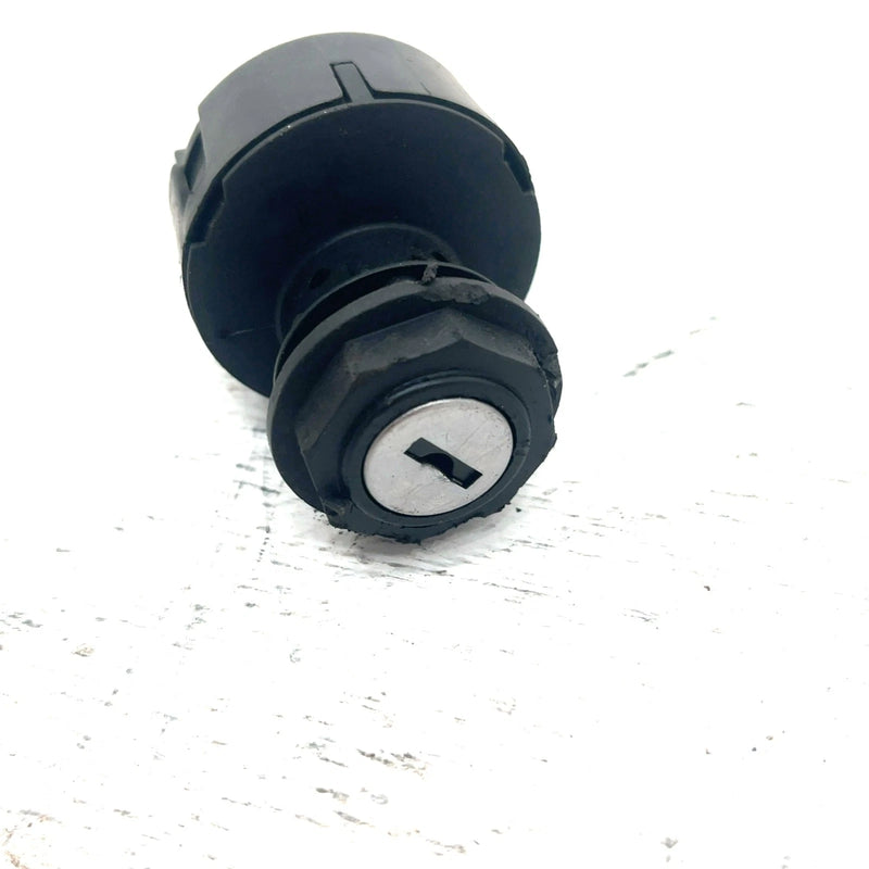 02-04 Polaris Sportsman 400 OEM Ignition Key Switch 4083589 AP223