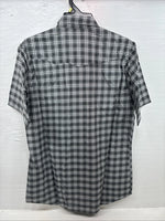 New Men’s White Horse Gray White Plaid Short Sleeve Pearl Snap Large X-39