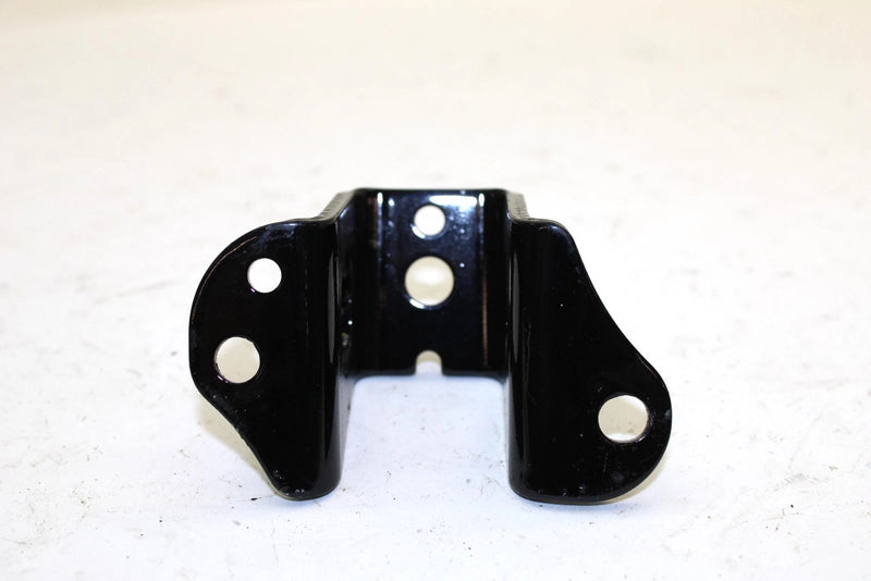 2002 Yamaha Sx Viper Oem Front Upper Left Motor Mount 8EK-21415-00-00 Q1543