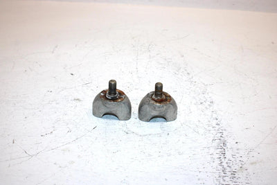 1986 Honda Atc 200 Sa Oem Lower Handlebar Clamp Pair 53130-HA0-680 AH59