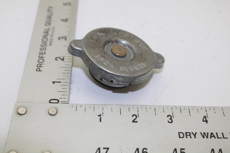 01 Polaris Sportsman 400 OEM Radiator Filler Neck Cap 1240508 Q1421