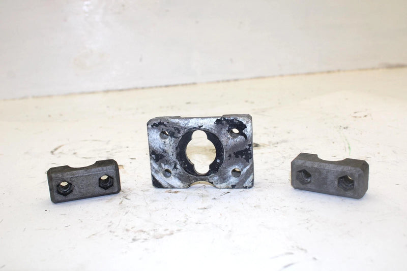 1993 Arctic Cat Tigershark Oem Handle Bar Mount Set 0105-350 JA8