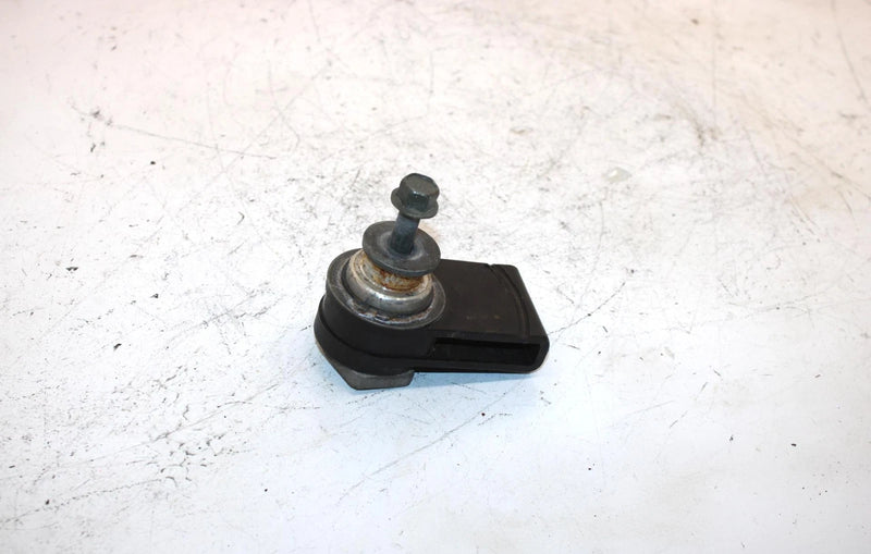 08 Yamaha Fx Nytro Mtx Oem Idler Wheel Mount Bracket Assm 8ES-47446-00-00 SY90