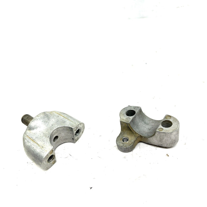 05-09 Honda Foreman 500 TRX500FE OEM Handlebar Mount Set 53130-HB3-770 Q1675