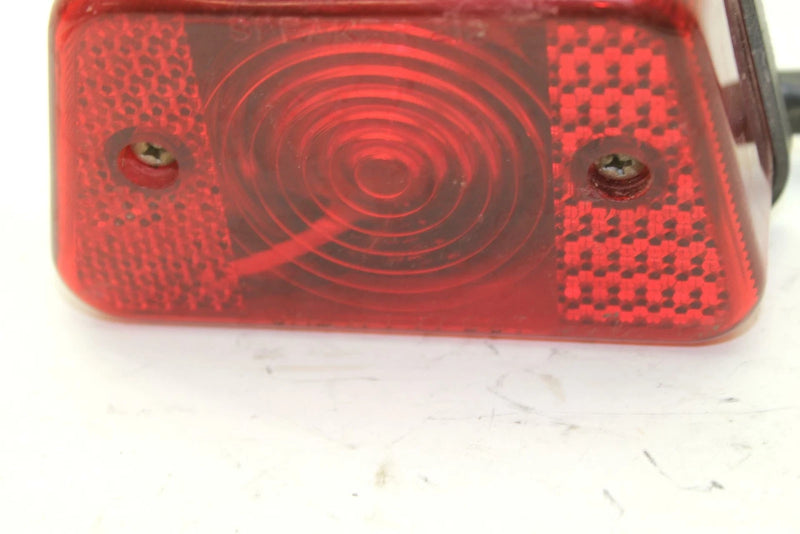 03 Polaris Magnum 330 4x4 OEM Taillight 2410320 Q4004