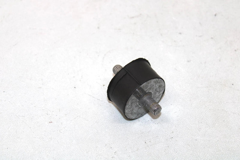 2004 Polaris Sportsman 600 Oem Engine Mount Dampner 3021119 3022076 Q2836