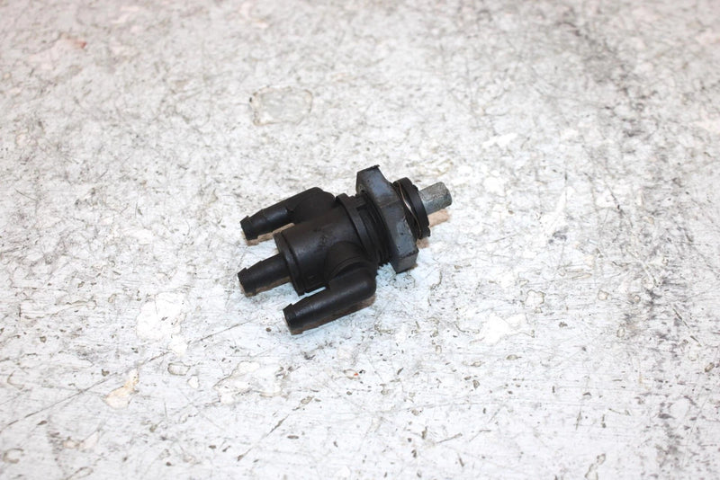 1998 Polaris Xplorer 300 Oem Fuel Petcock 7052154 AP180