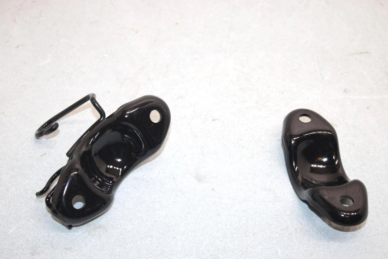 06 Honda Trx 350 Fe A  Oem Steering Post Bearing Holder 53220-HN7-000 AH24