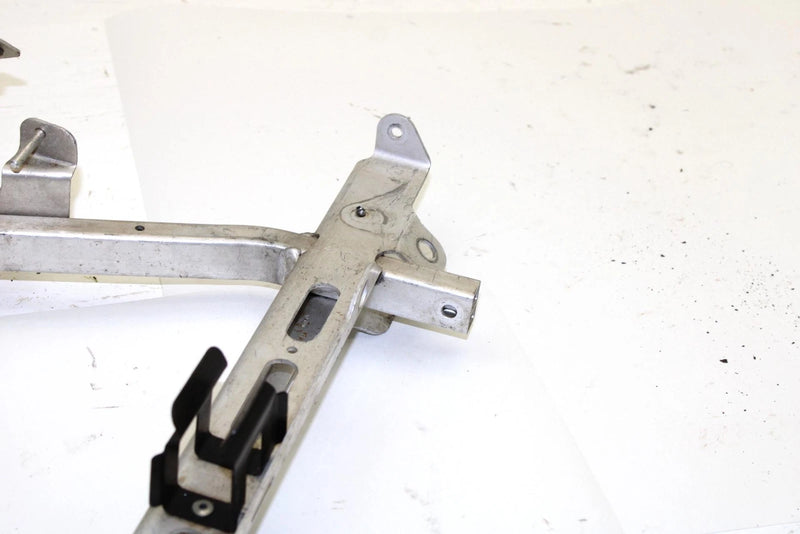 2005 Ski-doo Gsx 550f Oem Upper Cross Member 518324739 SS115