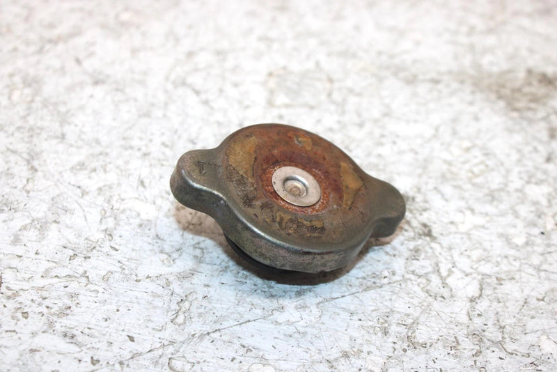 2006 John Deere  Buck 650 Oem Radiator Cap 709200207 AJ0