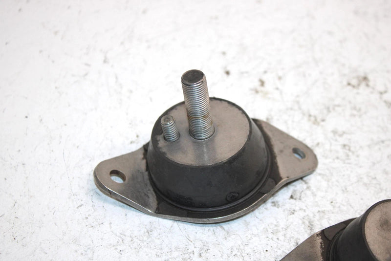 2001 Polaris Virage Oem Engine Mount Dampner Pair 3021254 JP28