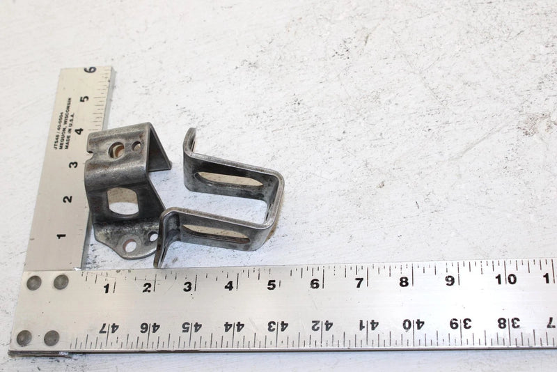99 Yamaha Vmax 600 Sx Oem Front Uppern Mount Bracket Pair 8CH-21415-00-00 SY5