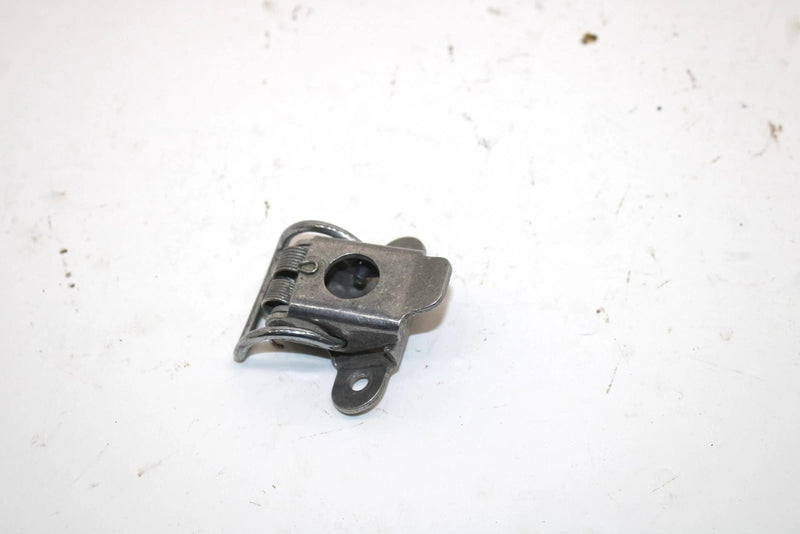 1976 Yamaha Gs340 Oem Latch Assembly 806-77170-00-00 SY71