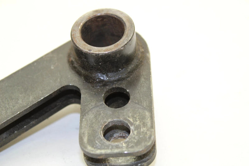 2002 Yamaha Sx Viper Oem Front Torque Arm Mount 8CR-47415-00-00 Q2662