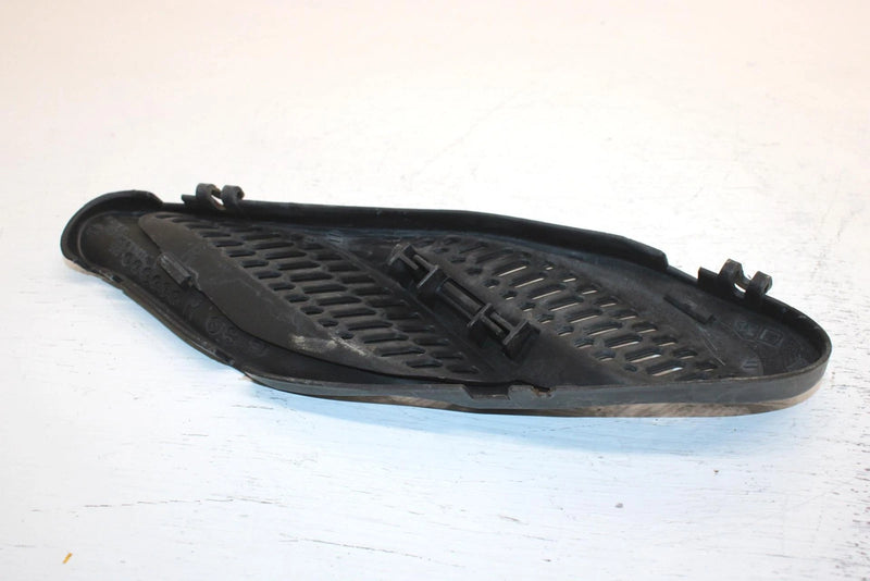 2002 Ski-doo Mxz 500 Oem Right Lower Hood Vent Grille 517302034 SS16