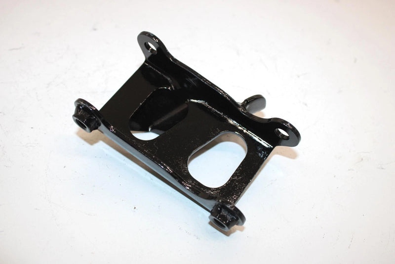 92 Yamaha Ovation Le Oem Engine Bracket 2 85L-21419-00-00 SYS