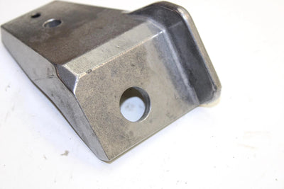 2001 Yamaha Sx700r Oem Front Lower Motor Mount Bracket 8CR-21417-00-00 Q1529
