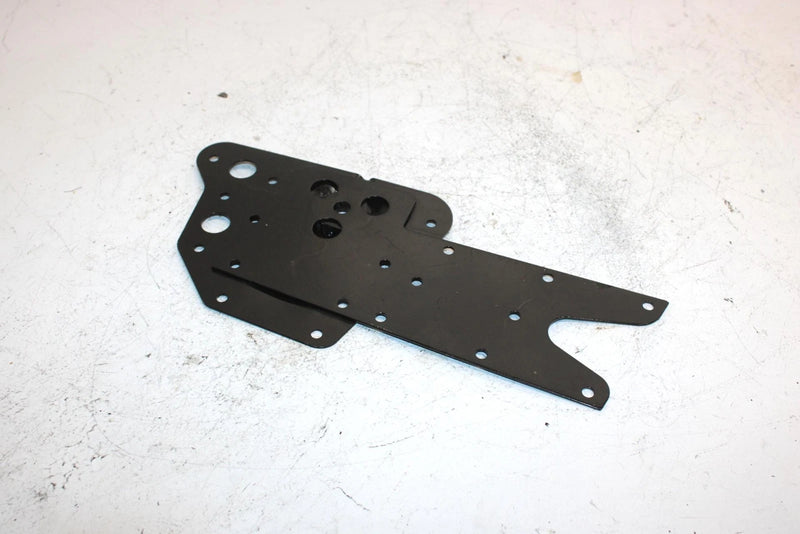 99 Polaris Xlt Touring Oem Right Suspension Bracket 1012440-067 SP46