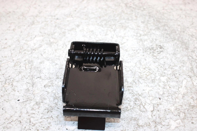 1998 Suzuki Quadrunner 250 Oem Headlight Mount Bracket 51870-41B01 AS13
