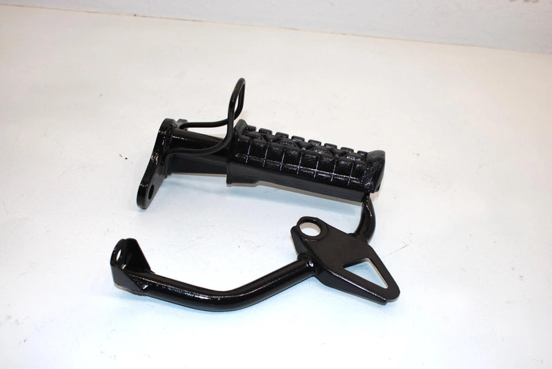 87 Yamaha  Champ 100 Yfm100t Oem Right Footrest With Suport 55X-27421-01-00 AY11