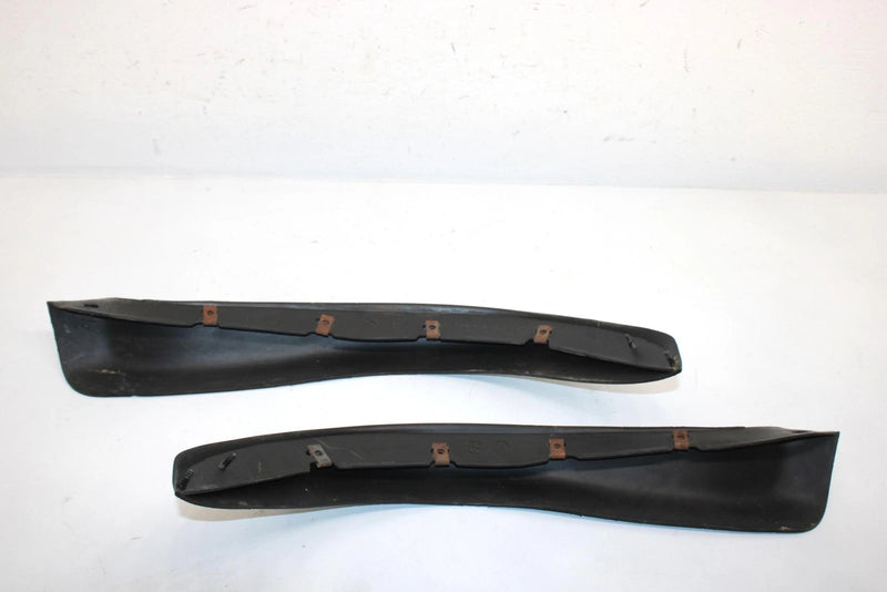 02 Polaris Sportsman 700 Oem Front Fender Flap Set 5431798-070 5431799-070 AP43