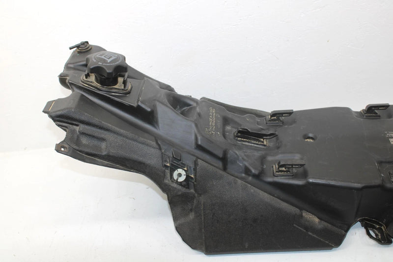 2017 Ski-doo Grand Touring 900 Oem Fuel Tank 513033667 SS65