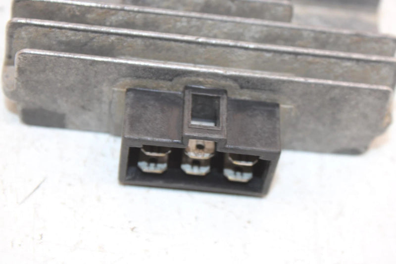 1996 Kawasaki Bayou 300 Oem Voltage Regulator 21066-1038 AK25