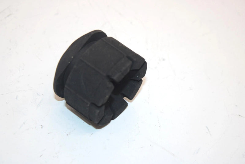 86 Honda Fourtrax 350 Trx350 4x4 Oem Seat Mounting Bushing 77207-HA0-000 Q2009