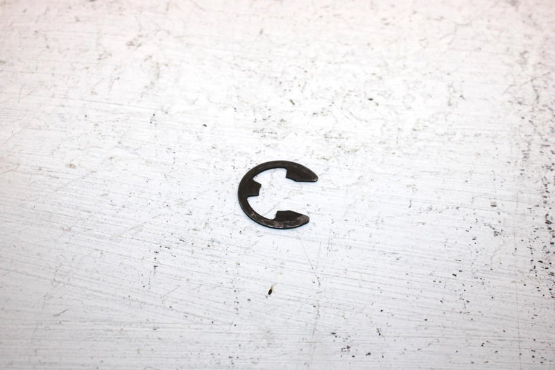 2002 Polaris Sportsman 500 Oem External Retaining Ring 3233720 Q3380