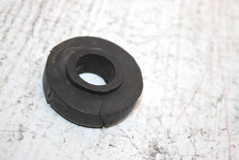 07 Polaris Sportsman 800 Efi Oem Lower Radiator Bushing Set 5410584 AP59