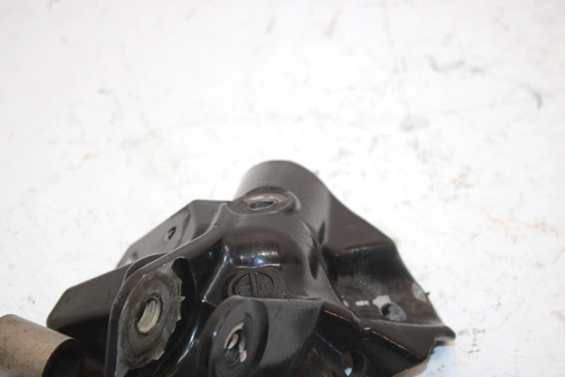 12 Arctic Cat M1100 Turbo Sno Pro 162 Oem Upper Right Shock Mount 1707-668 SA8