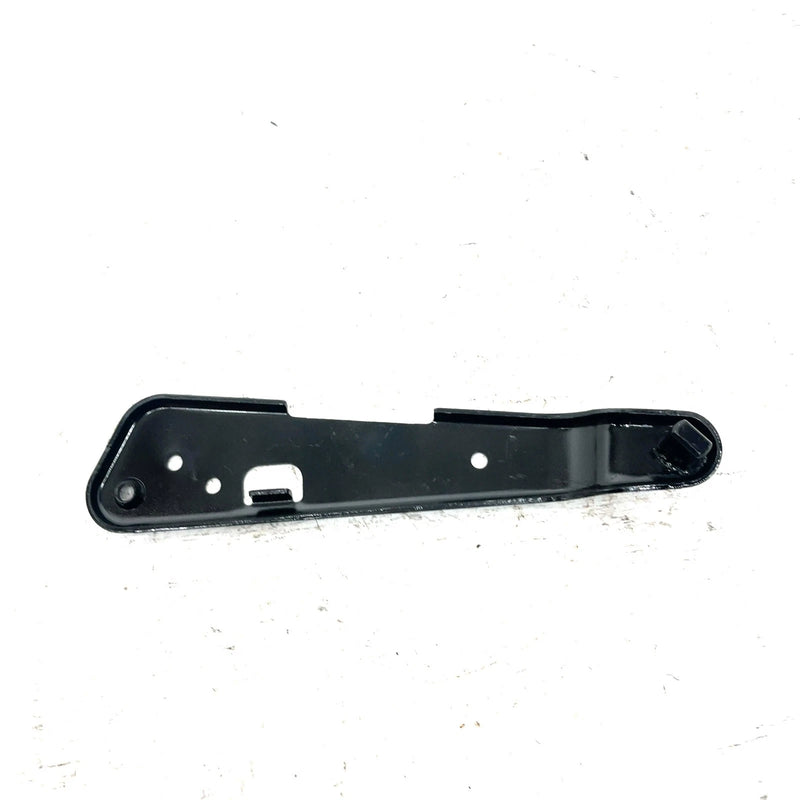 2022 Can-Am Defender HD10 OEM Right Tailgate Support Bracket 708304221 XB0
