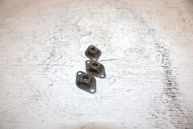 97 Yamaha Vmax700 Triple Oem Chain Housing Bracket Set Of 3 8CR-21939-00-00 SY10