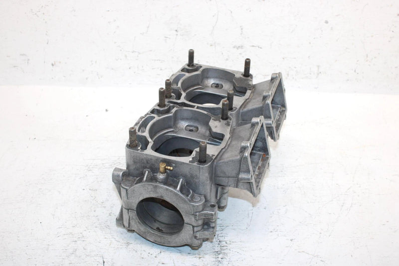 1998 Polaris 600 Xc Oem Engine Crankcase W/Studs 2201135 2202233 SP45