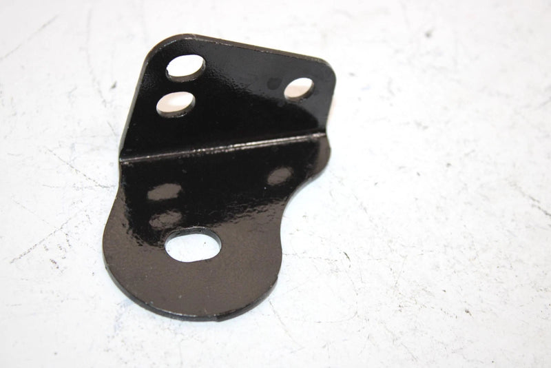 14 Can-am Outlander Max 400 Efi Oem Right Rear Engine Bracket 707000802 AB6