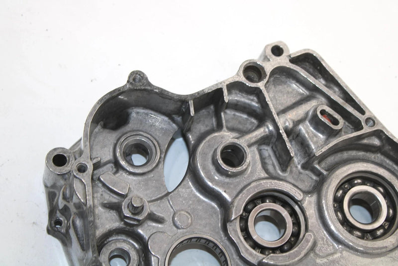 1985 Yamaha  Moto 4 Oem Engine Right Crankcase Half 52G-15100-00-00 AY40