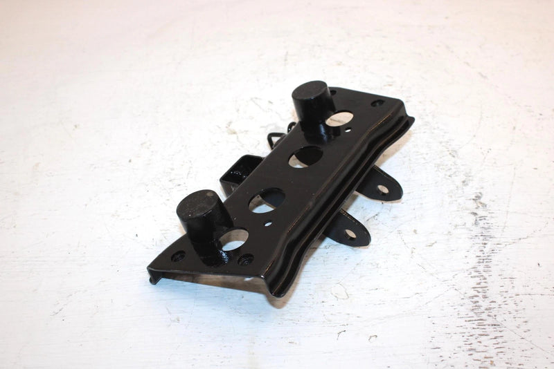 2009 Suzuki Lt-a400f Oem Motor Engine Mount Bracket 41990-27H00 AS26