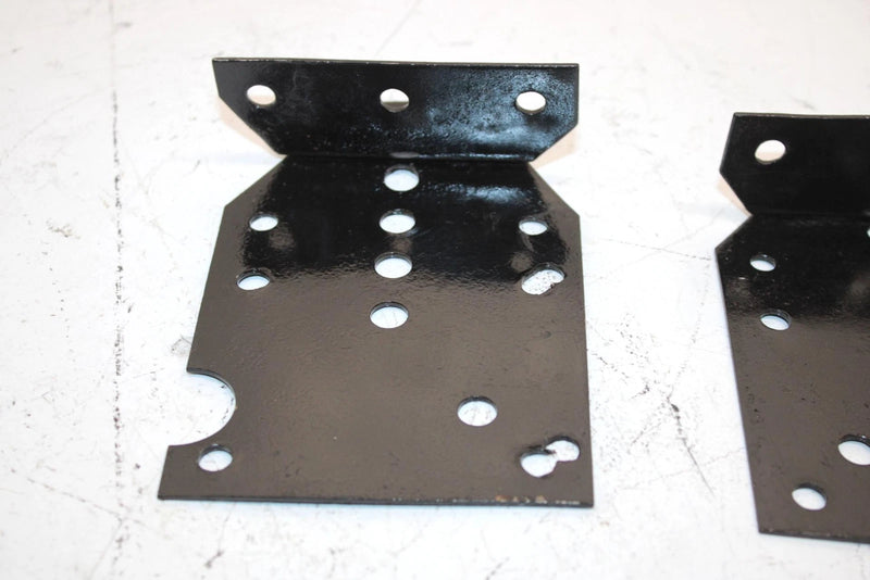 95 Polaris 500 Carb Oem RH,LH R.Suspension Bracket Pair 1011857-067 Q5365