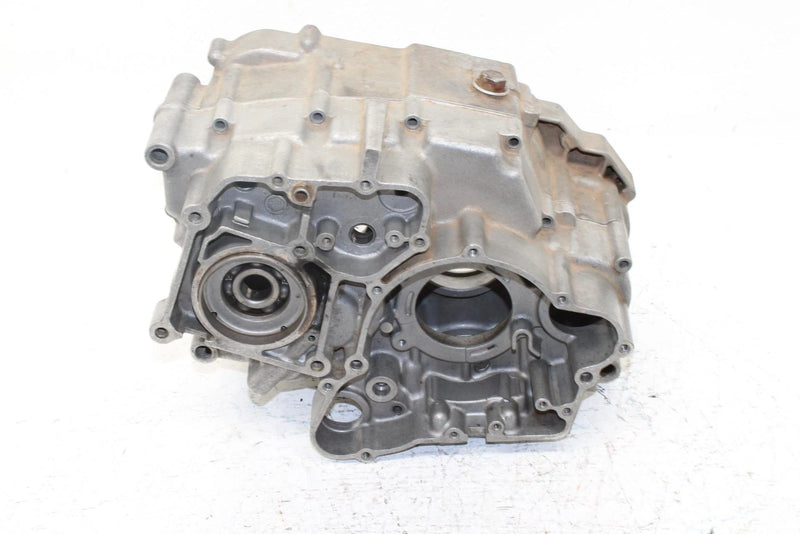 1992 Kawasaki Bayou 220 Oem Crankcase 14001-5323 AK35