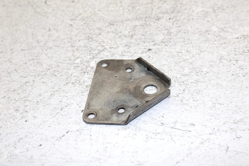 1999 Yamaha Vmax 600 Sx Oem Main Track Bracket 8CR-21943-00- SY5