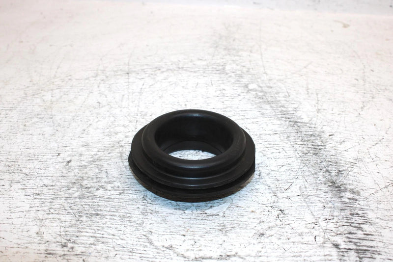 1995 Yamaha Vmax 600 Oem Air Cleaner Joint 8AB-14453-00-00 Q5202