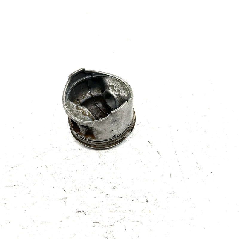 85-89 Yamaha Moto 4 YFM200DX OEM 67mm Piston 21V-11631-00-00 AY68