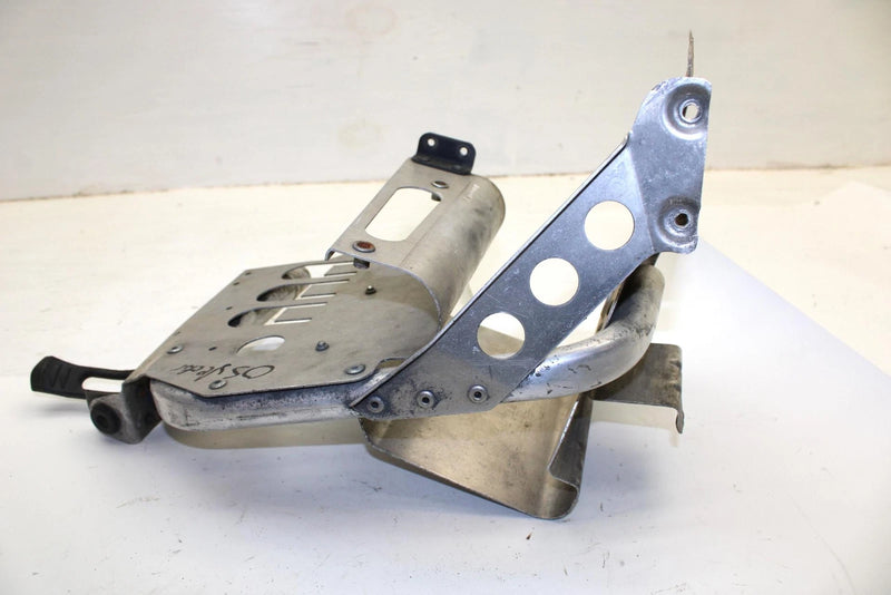 2005 Yamaha Rs Vector Oem Left Foot Rest Foot Well 8FU-21960-01-00 SY104