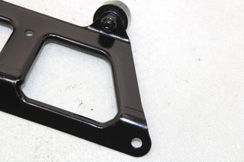 2003 Polaris Magnum 330 Oem Top Oil Cooler Bracket With Dampner 5245416-067AP120