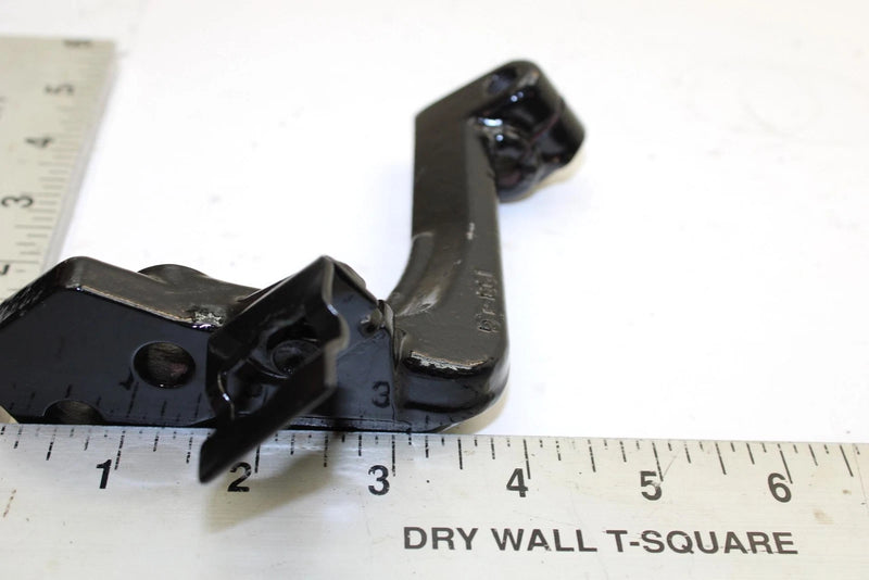 95 Suzuki Quadrunner 250 LT4WD OEM Front Left Knuckle Arm 51242-19B01 AS17