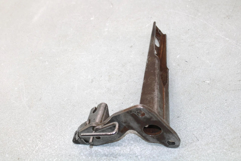 2000 Yamaha  Grizzly Oem Rear Right Foot Rest Support 5GT-27421-00-00 AY35